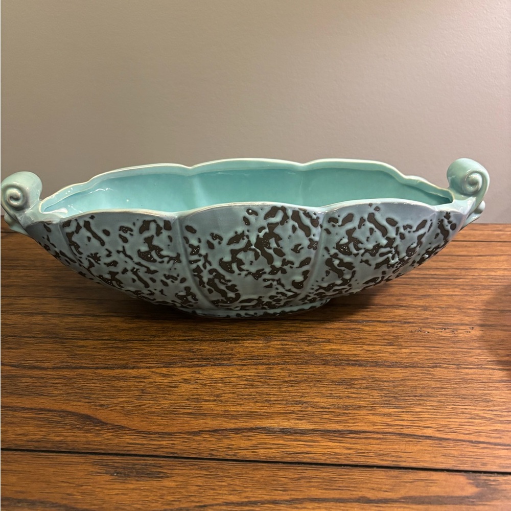 McCoy serving bowl